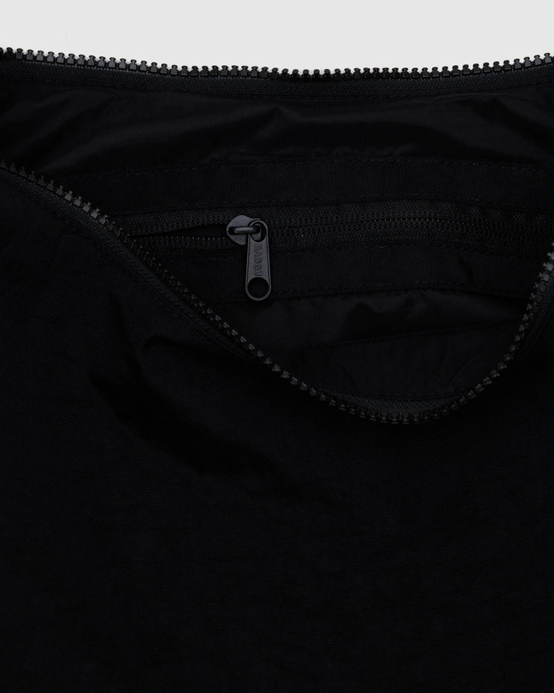 Chic & Spacious: Medium Nylon Crescent Bag for Everyday Adventures