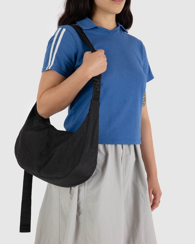 Chic & Spacious: Medium Nylon Crescent Bag for Everyday Adventures